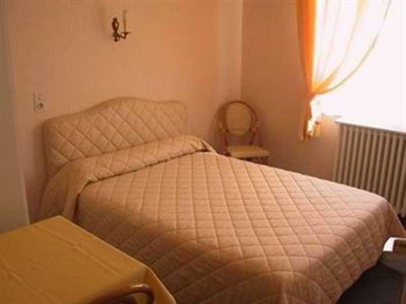 סן נזאר Hotel De Touraine מראה חיצוני תמונה